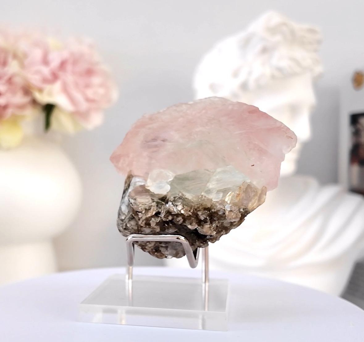 Bi-Colour Fluorite with Muscovite from Pakistan