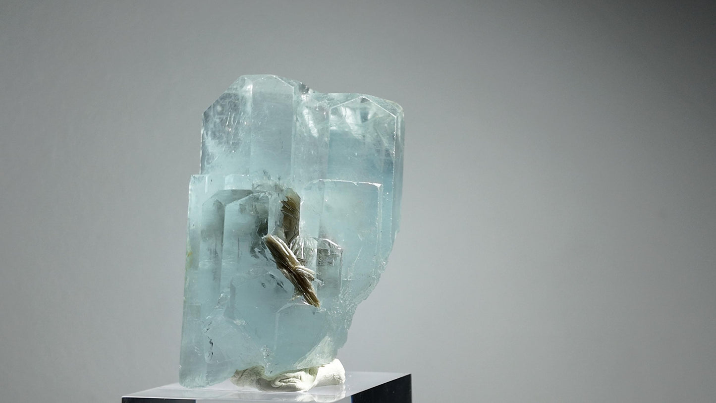Aquamarine Crystals with Muscovite from Shigar Valley Pakistan