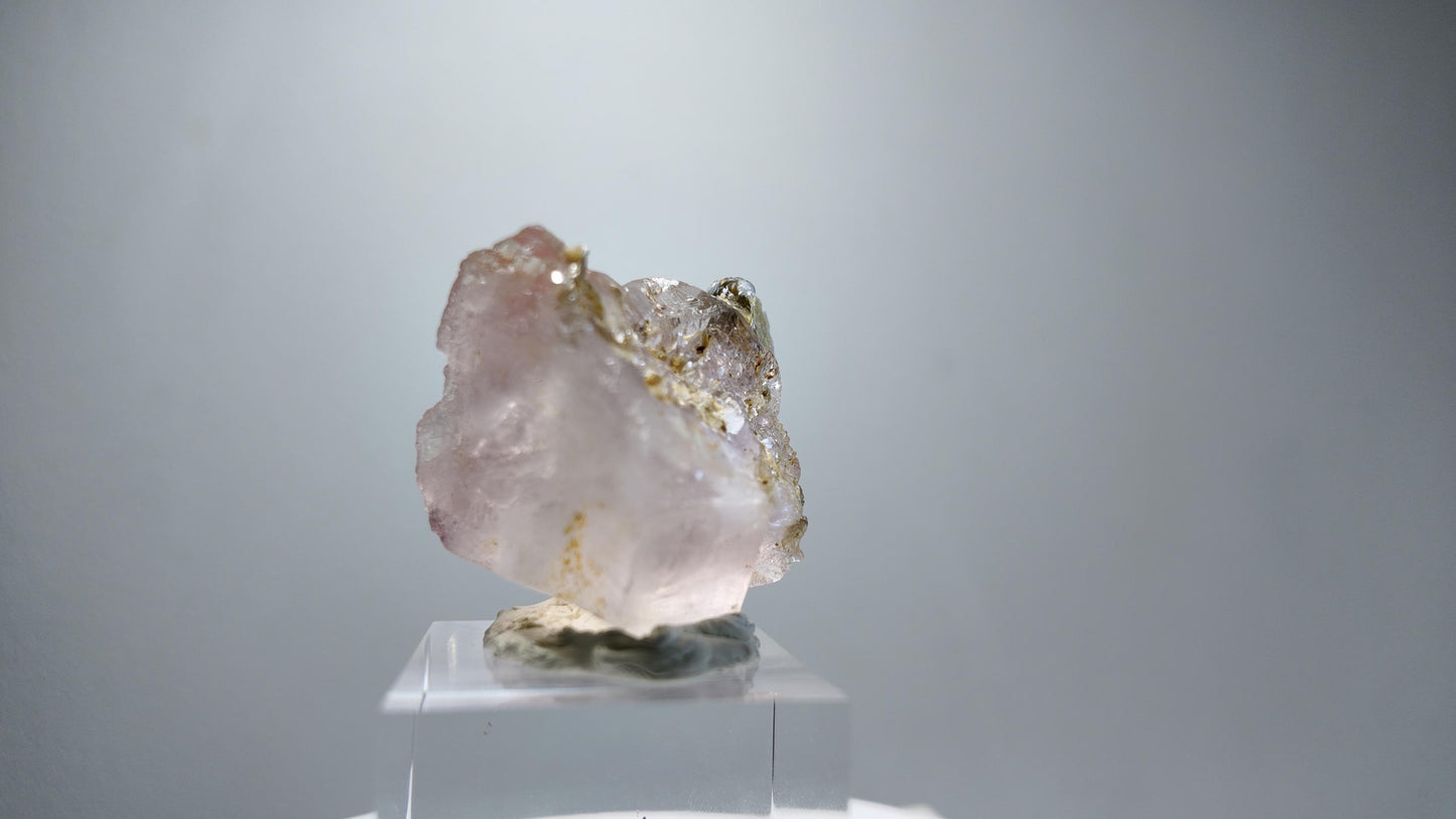 Bi-Colour Fluorite with Muscovite from Pakistan