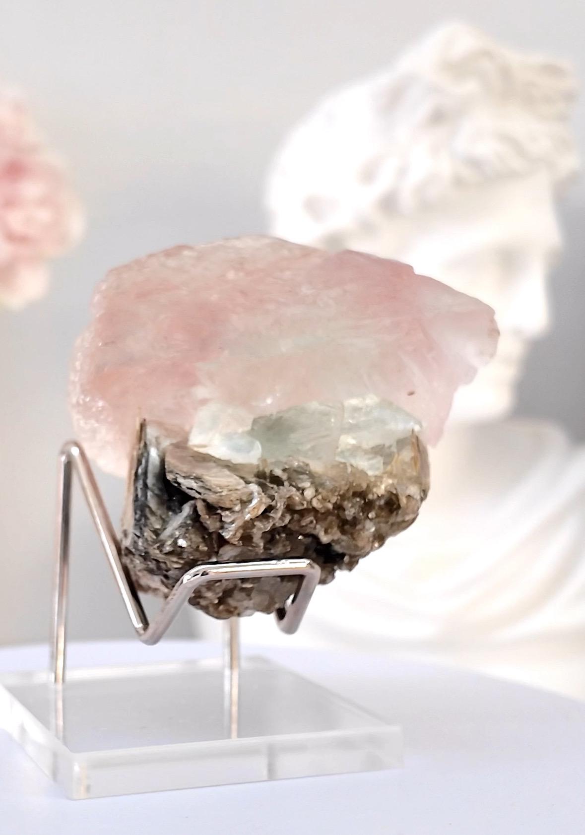 Bi-Colour Fluorite with Muscovite from Pakistan