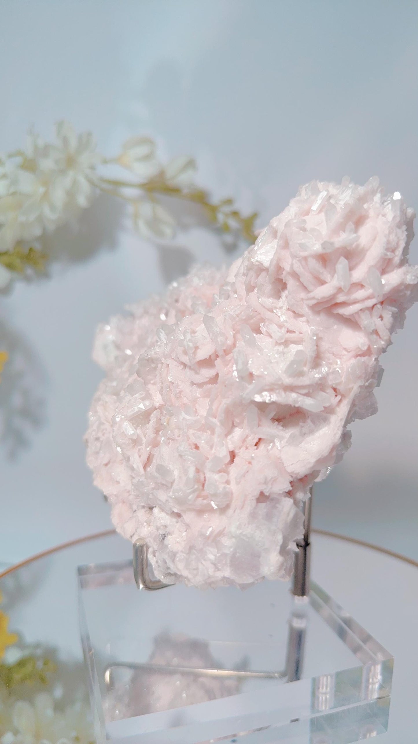 Rare- Collector piece ,Pink Manganese Calcite Yaogangxian, Hubei, China