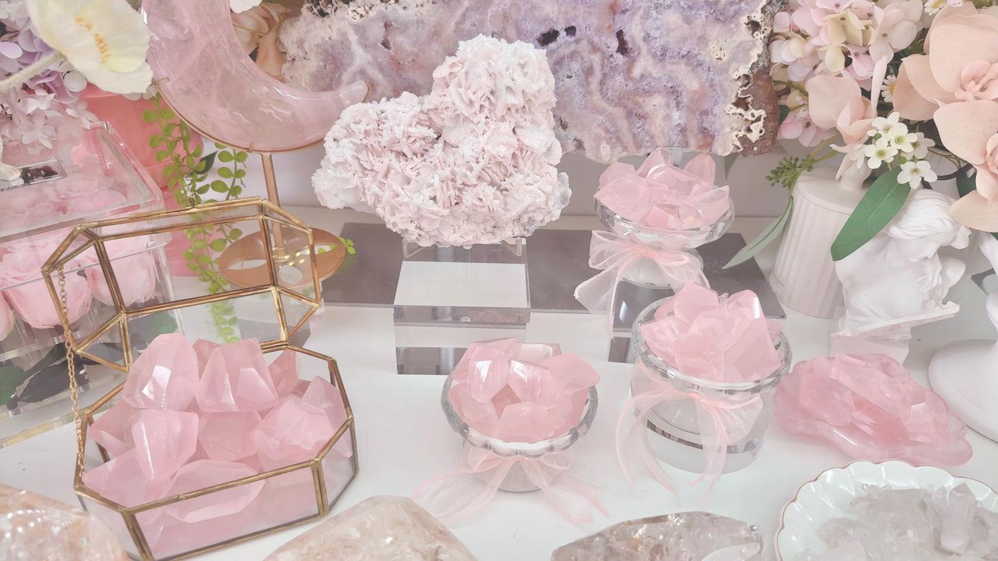 Gemmy Rose Quartz freeforms in assorted tray
