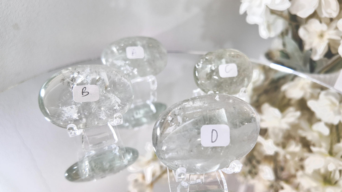 Prasiolite palm stones