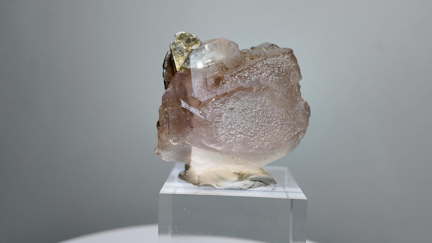 Bi-Colour Fluorite with Muscovite from Pakistan